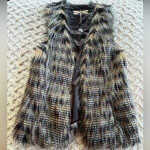 Tyler Boe Faux Fur Vest size Medium